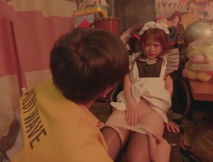 Gái xinh bị đồng ngiệp phát hiện bí mật làm gái gọi và bị tống tình mỗi đêm